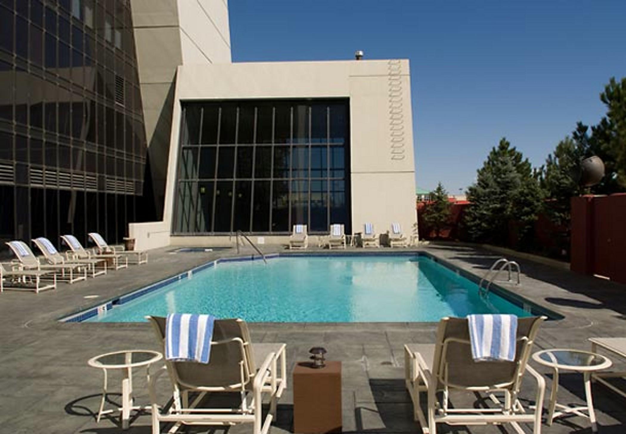Renaissance Denver Hotel & Conference Center Exterior photo